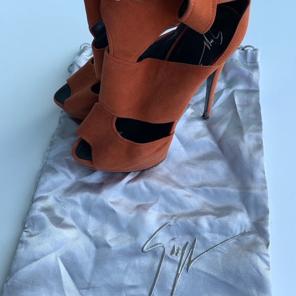 Giuseppe Zanotti Heels - Women’s 39 - Picture 2 of 5